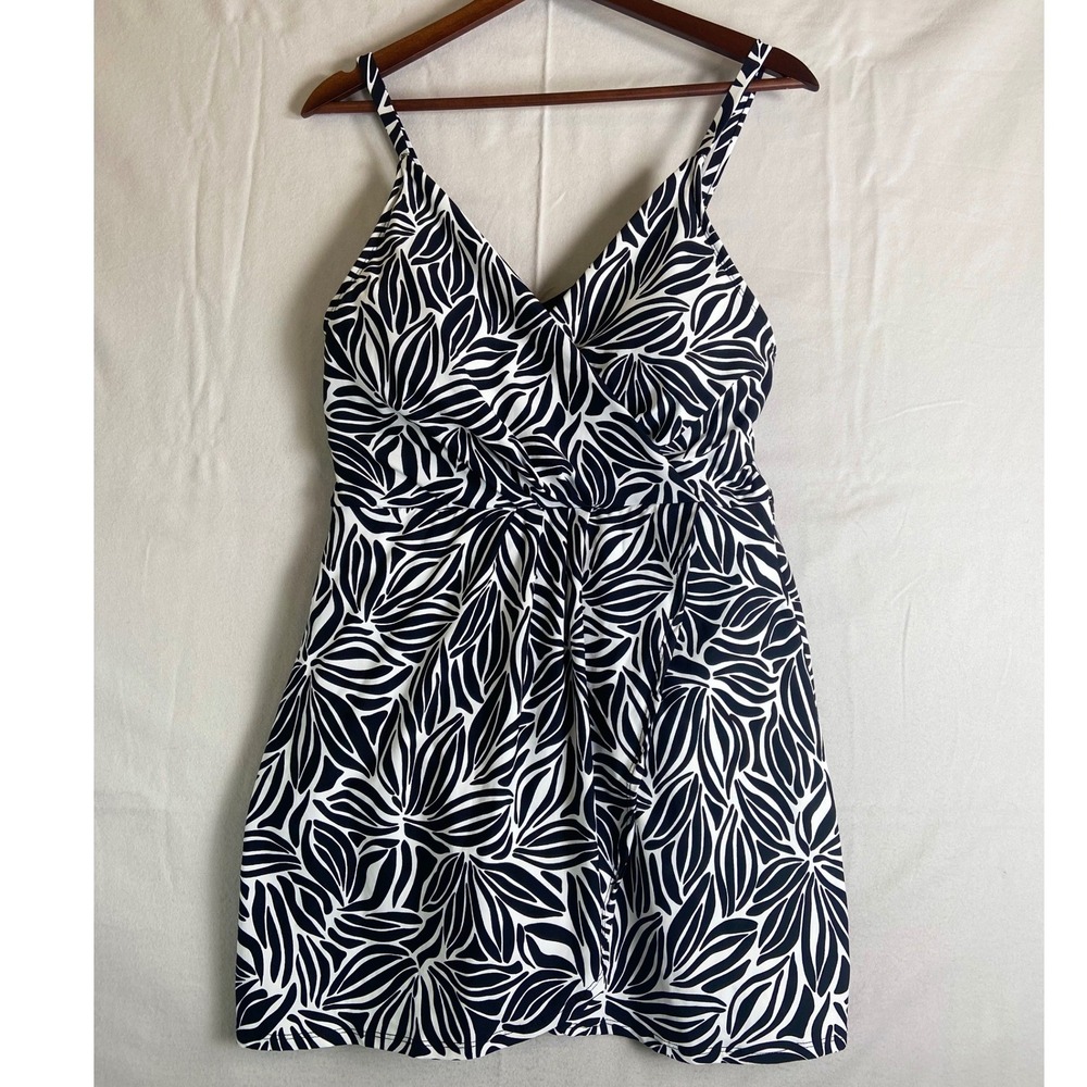 Lands End Women Black White Leaf Print Swim Dress V-Neck One Piece Swimsuit L